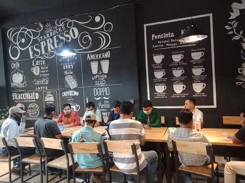 Jalin Silaturahmi Ketua PKB Ngopi Bersama 'Kuli Tinta'